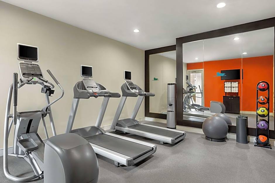 Addison Suites