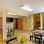 Rodeway Inn & Suites