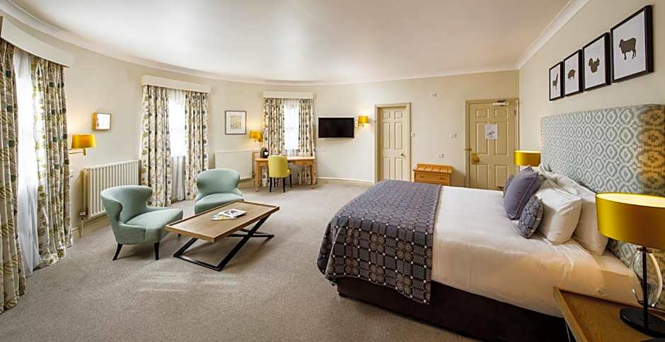 Mercure Gloucester Bowden Hall Hotel