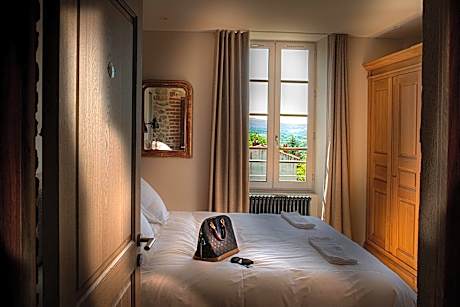 King Room with Mountain View