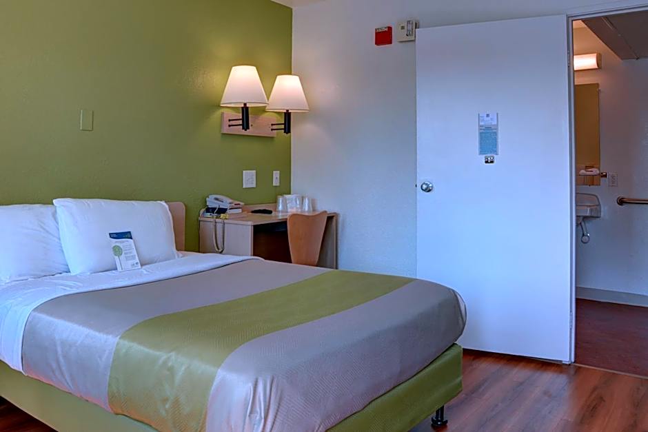 Motel 6-Springfield, OR - Eugene North