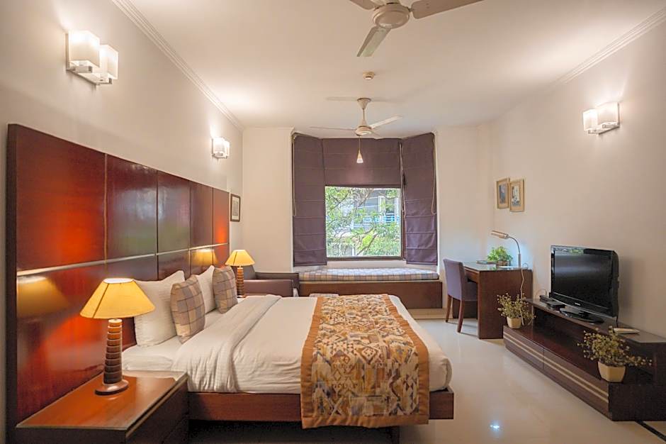 Ahuja Residency-DLF Phase II