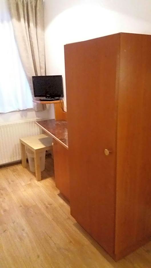 Altes Wirtshaus Fördergersdorf Bed & Breakfast