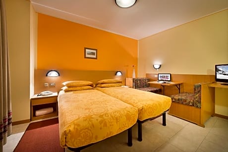 2 Beds