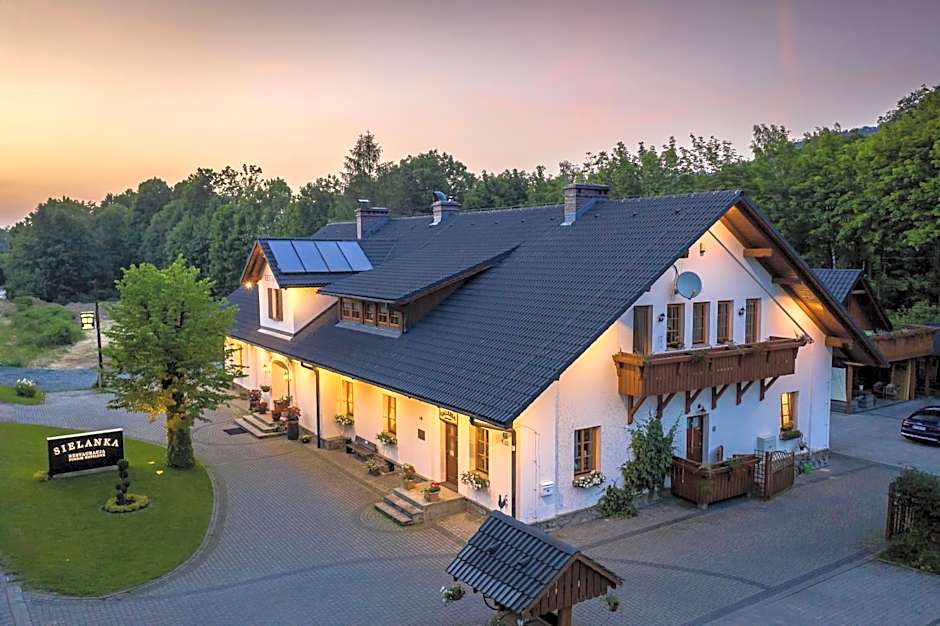Sielanka Pokoje Hotelowe, Restauracja - Ustroń