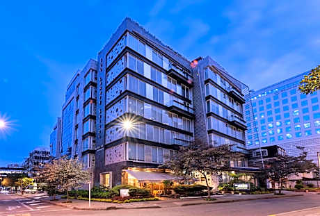 Hotel Bluedoors 100 Luxury Suites by Preferred