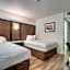 Econo Lodge Stockton near I-5 Fairgrounds