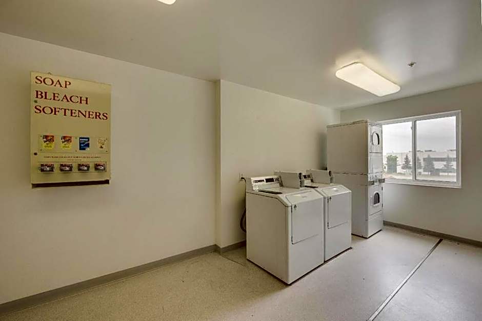Motel 6-Brampton, ON - Toronto