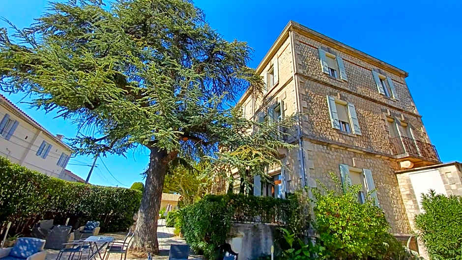 Le Castelet des Alpilles
