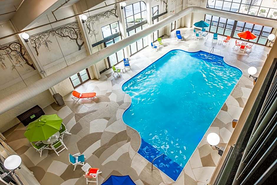 Lodge Of The Ozarks