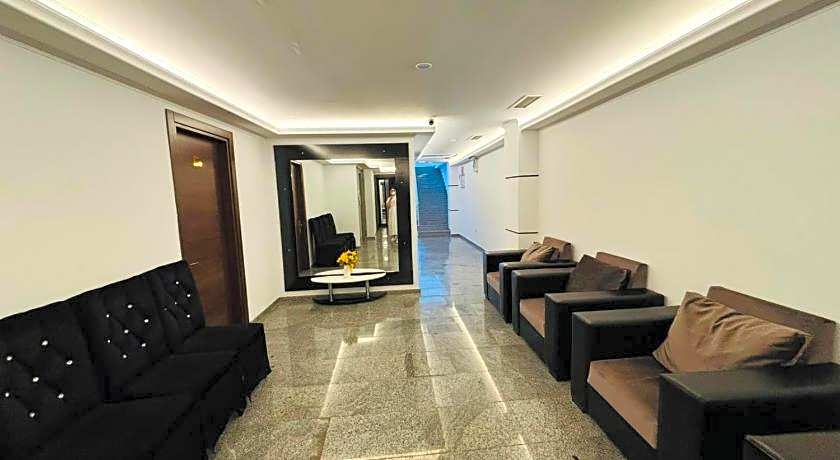 Argo Hotel