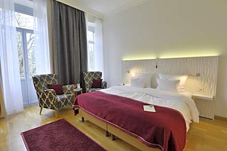 Comfort King Room