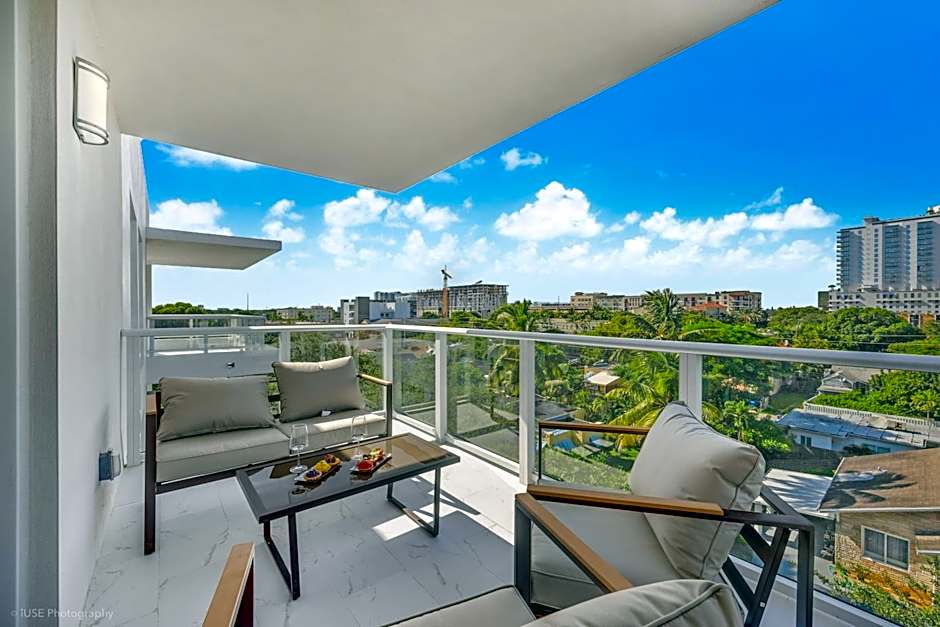 Lux 3BR City-View Retreat in Hollywood, 4th Floor