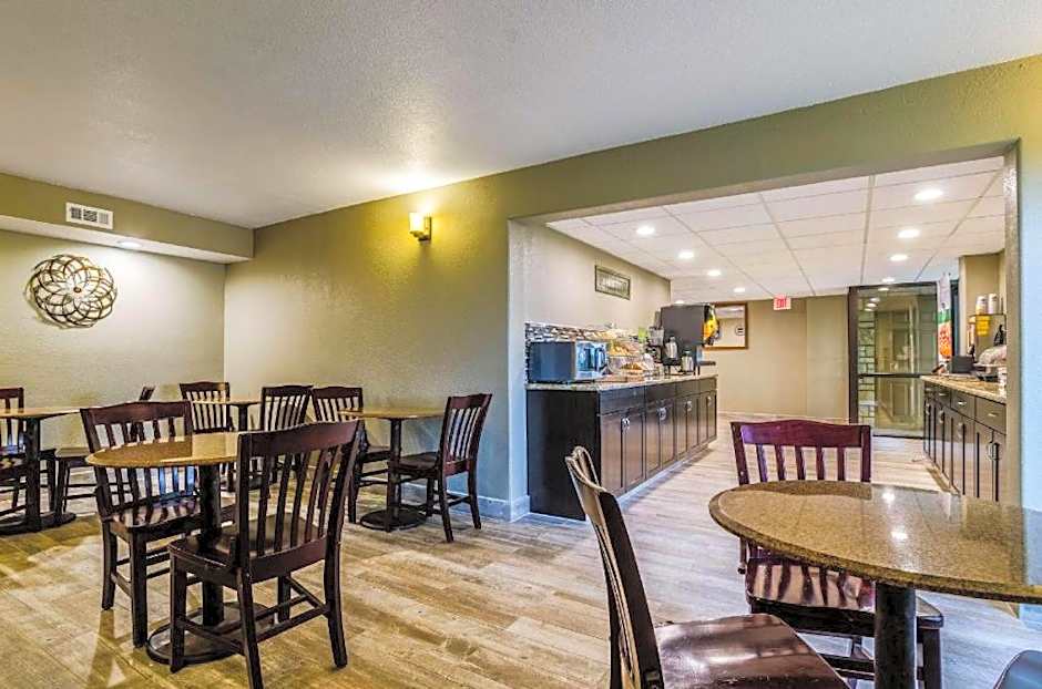 Quality Inn & Suites