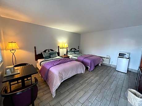Double Room with Two Double Beds - Non-Smoking