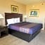 Carom Inn a Travelodge by Wyndham Denham Springs-Baton Rouge