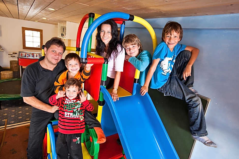 Familienhotel Alpina
