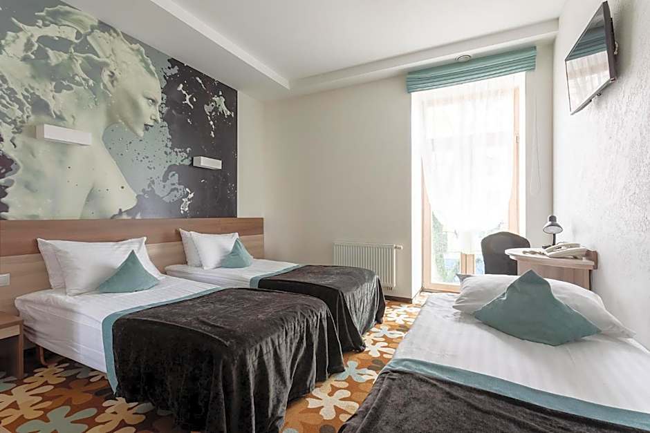Algiro Hotel