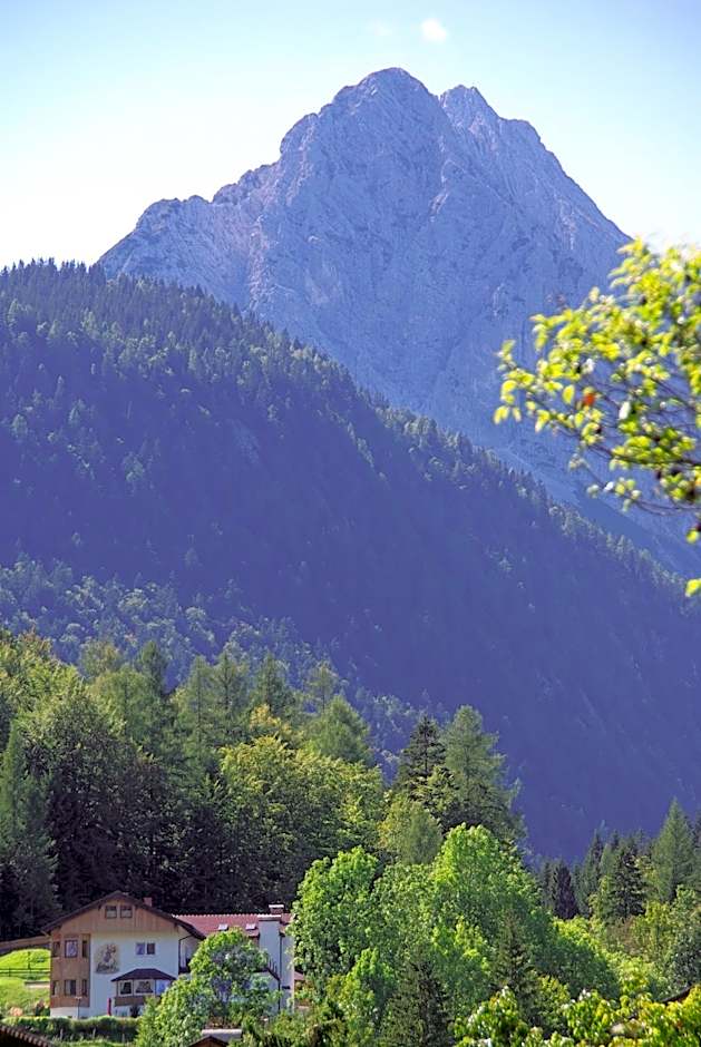 Hotel-Garni Drachenburg