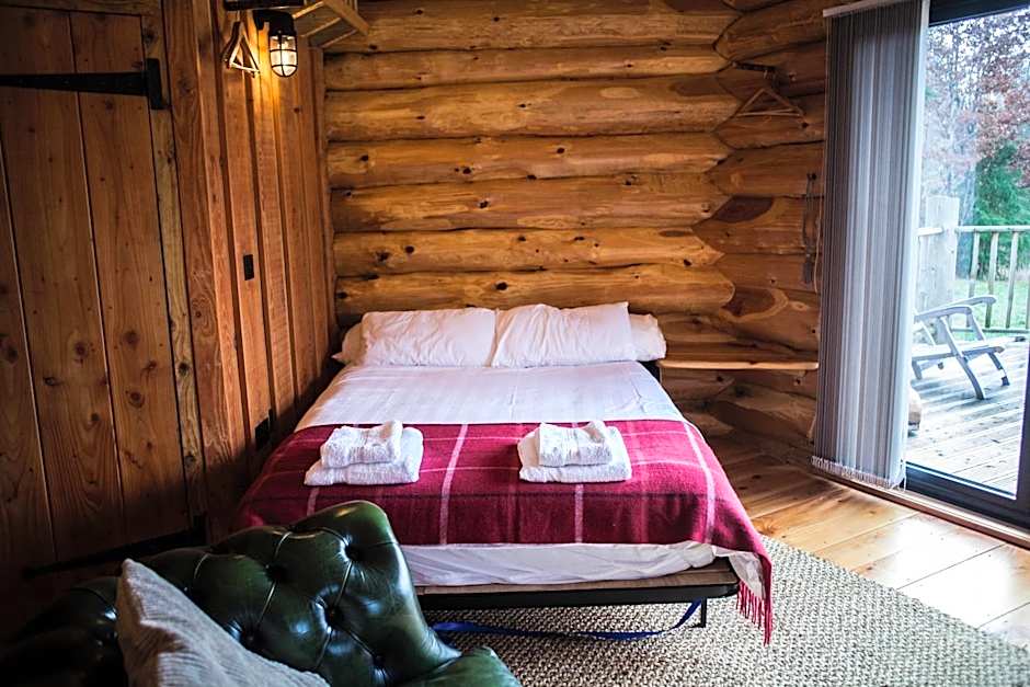 Coed y Marchog Woodland Retreat