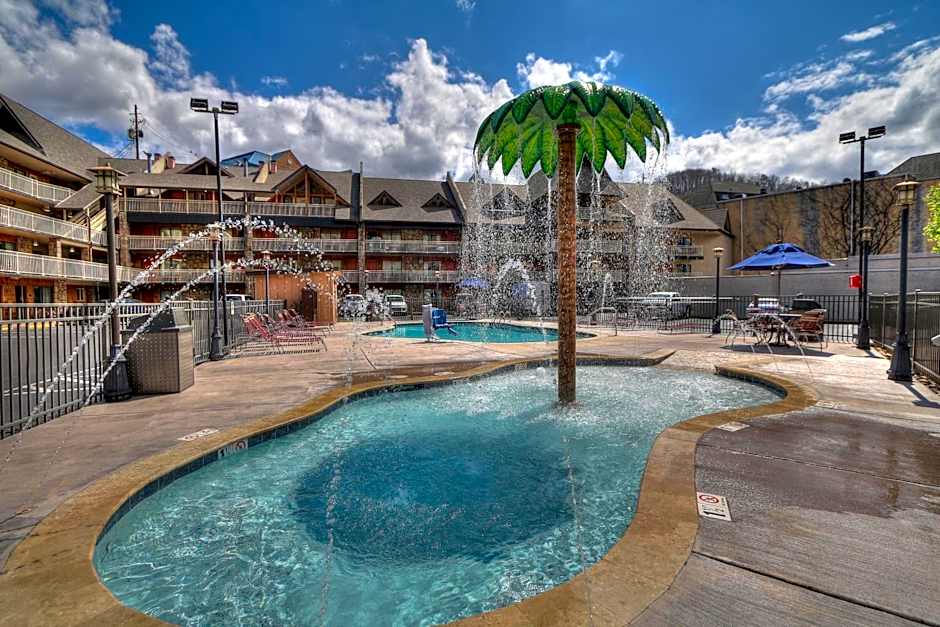 Crossroads Inn & Suites