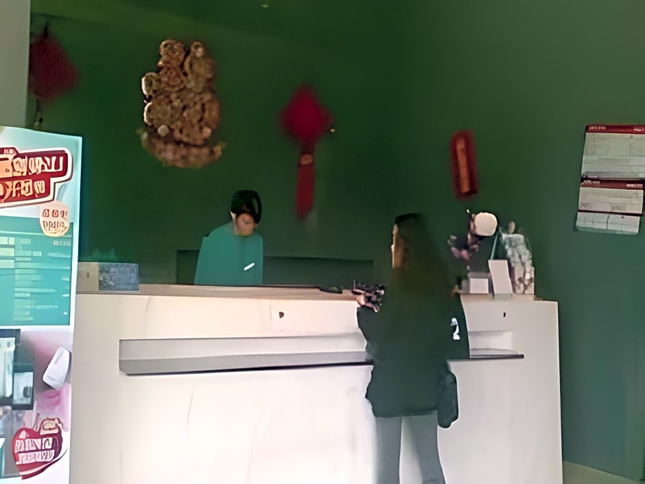 Jinjiang Inn Zhuhai Xiangzhou Qinglv Middle Road Theater