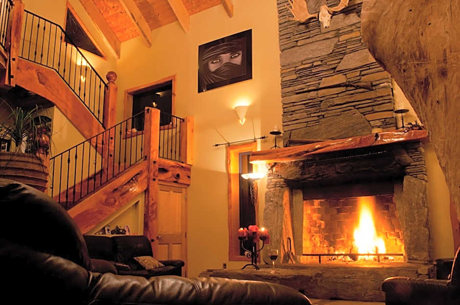 Tree House Lodge Bed & Breakfast