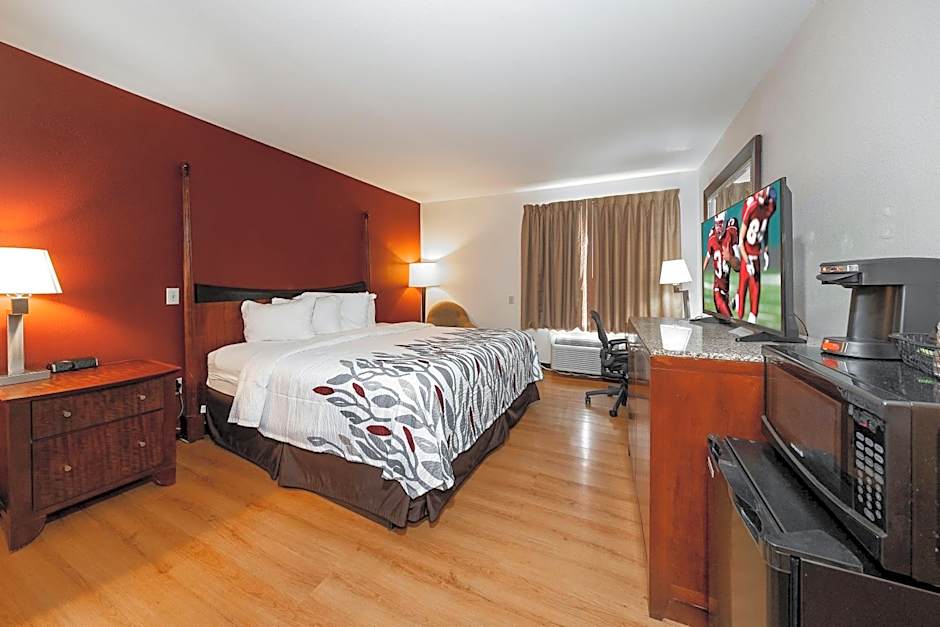 Red Roof Inn & Suites Biloxi - Ocean Springs