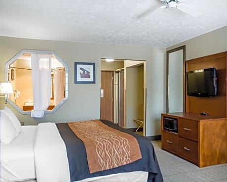 King Room - Non-Smoking
