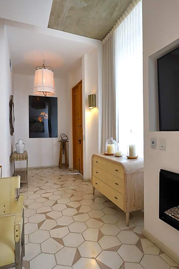 LOtel-Casa Arca