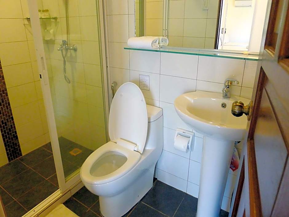 Ipil Suites Puerto Princesa