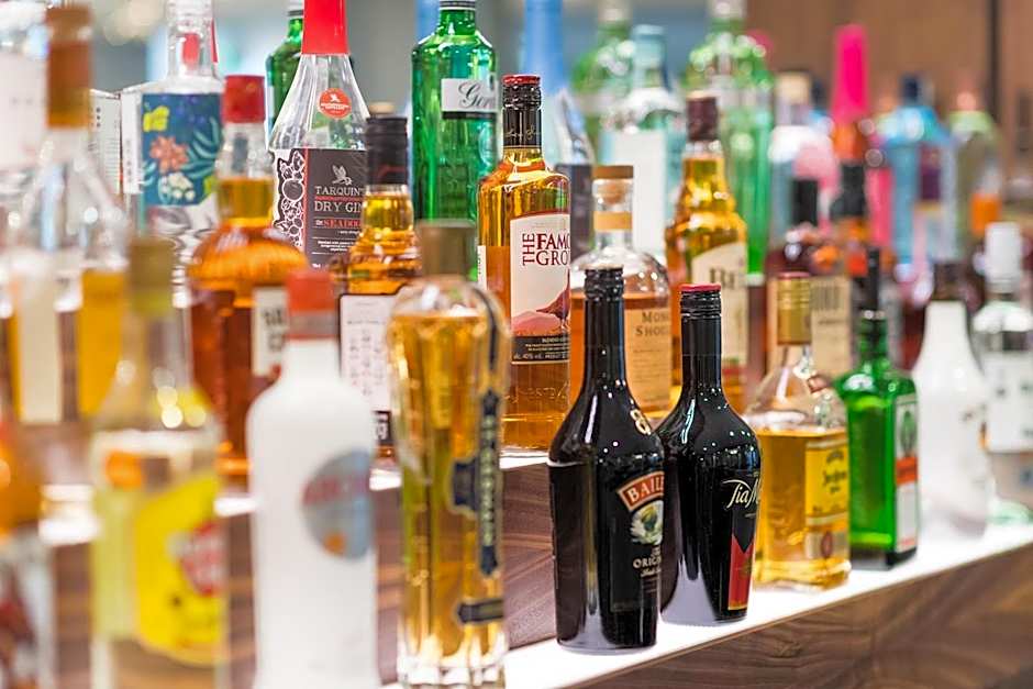 The Royal & Fortescue Hotel