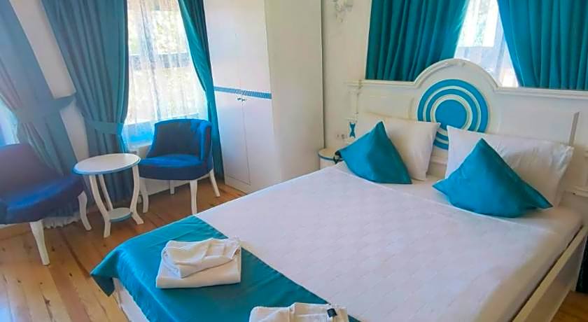 Buyukada Mavi Palas Hotel