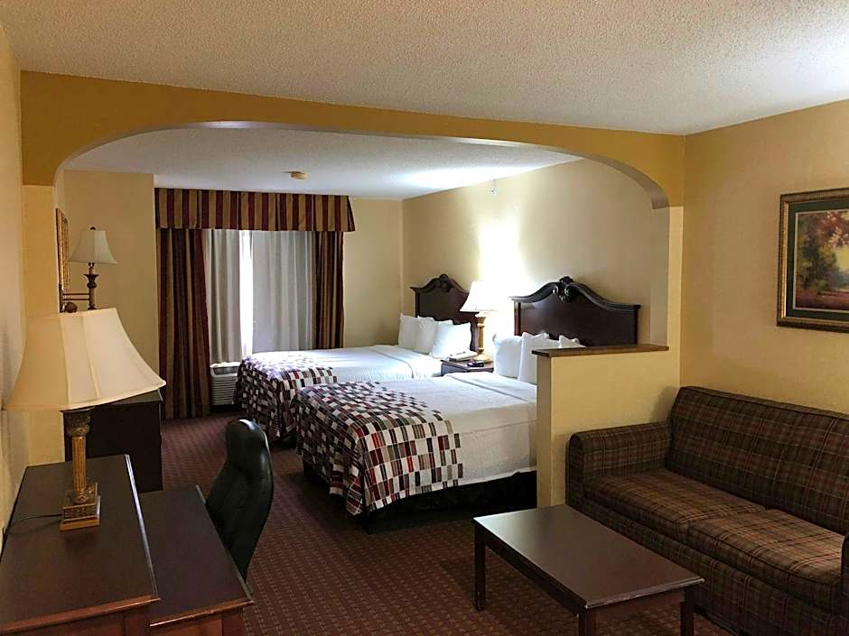 Photo 1 of 1 of 2 Queen Beds Suite