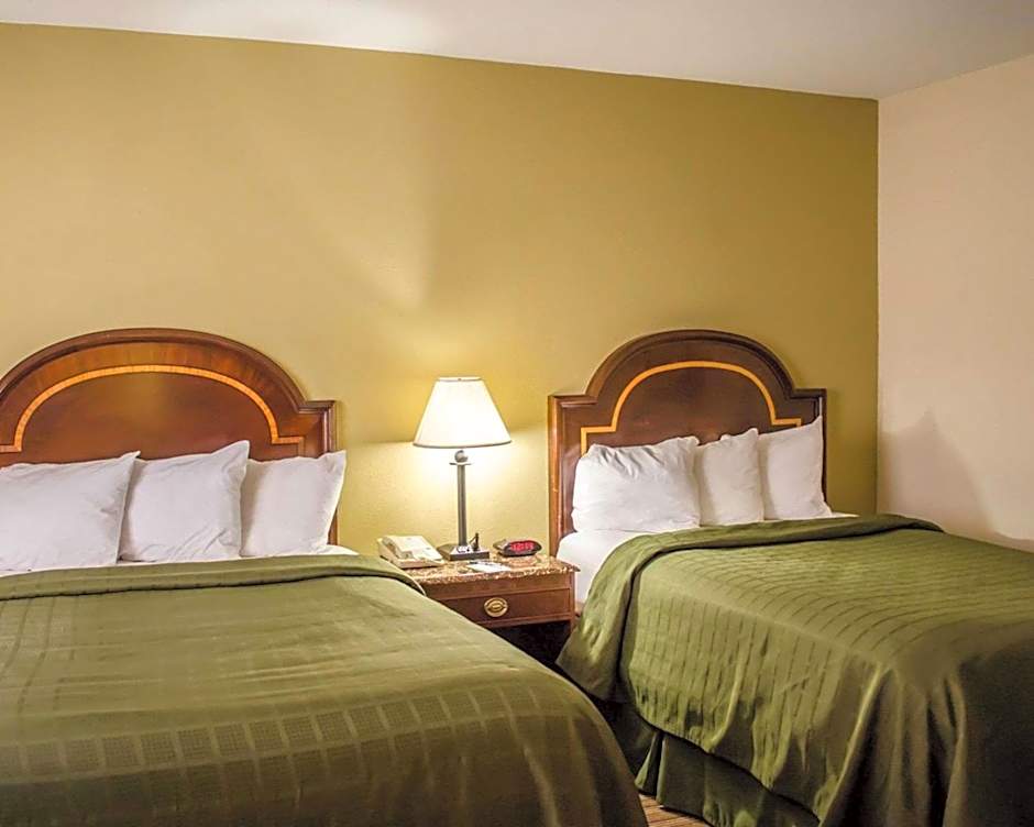 Quality Inn & Suites Pensacola