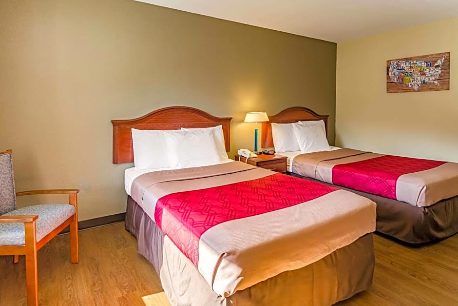 Econo Lodge Lexington Downtown near I-81