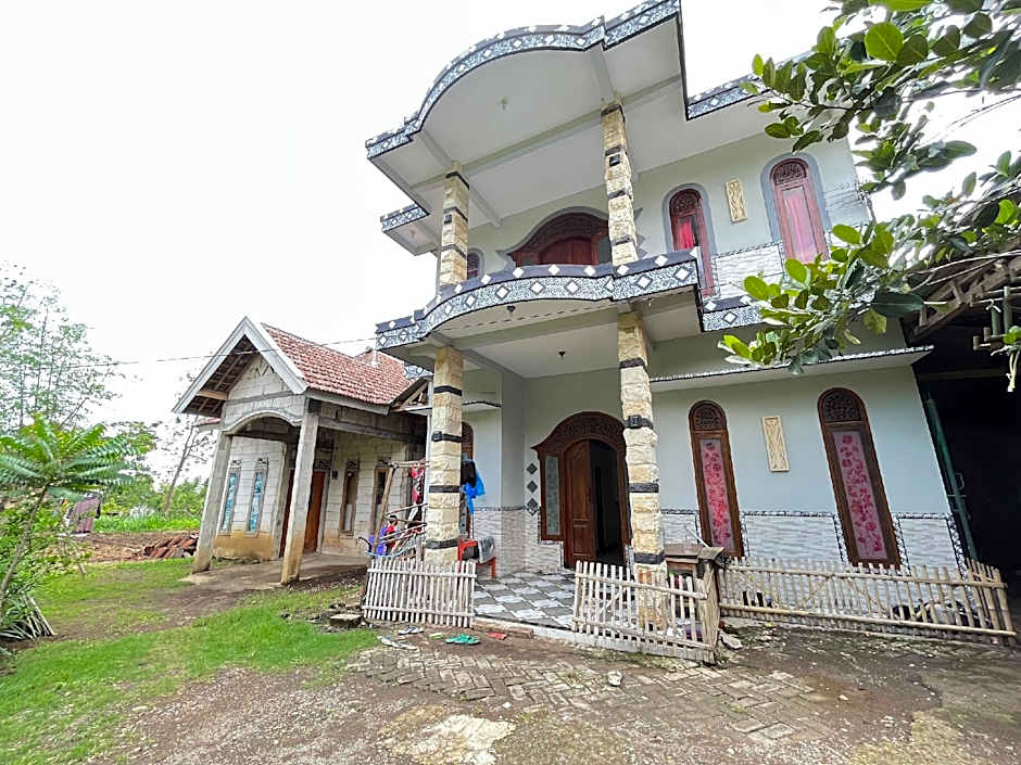 Hotel O Kost Berkah Near Kebun Teh Wonosari