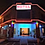 OYO 439 Night Queen Hotel