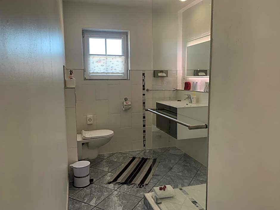 Farr Out Guest House