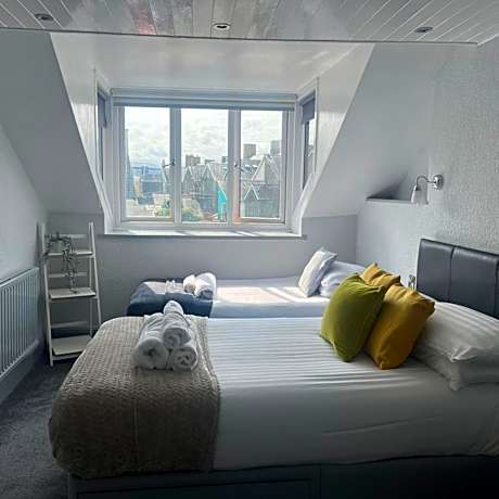 Triple Room with Sea View