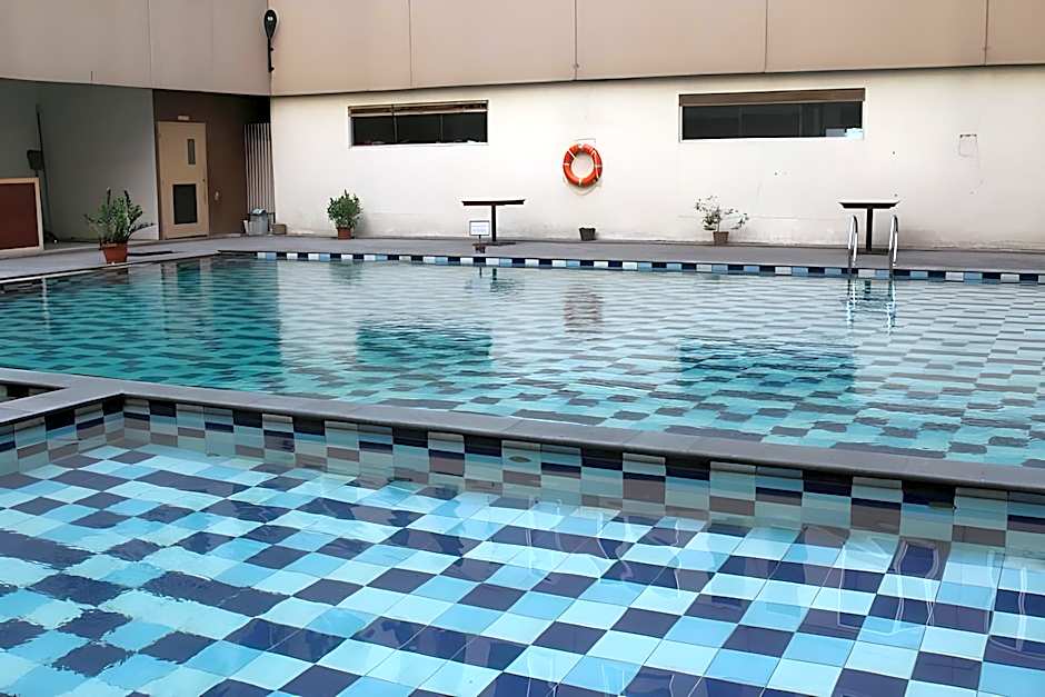 Emerald Apartel by RM.