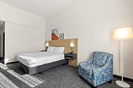 KING BED ROOM