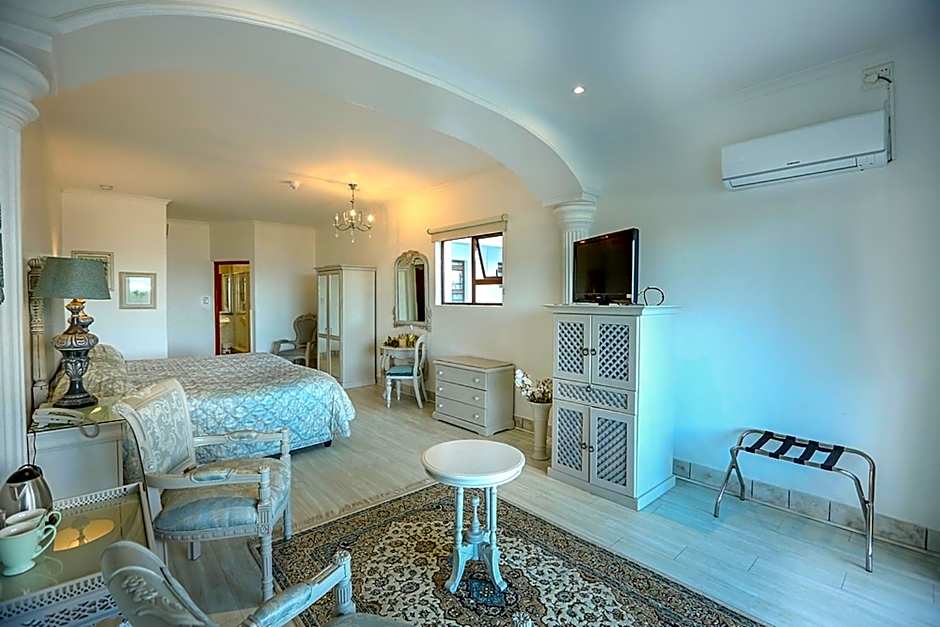 Misty Waves Boutique Hotel