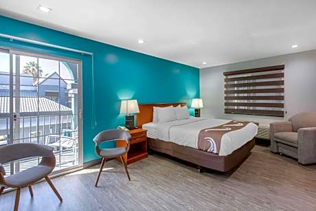 Standard Room, 1 King Bed, Non Smoking