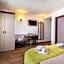 Panorama Blue Family Hotel and Free parking