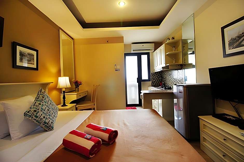 The London Living Apartment at Kebagusan City