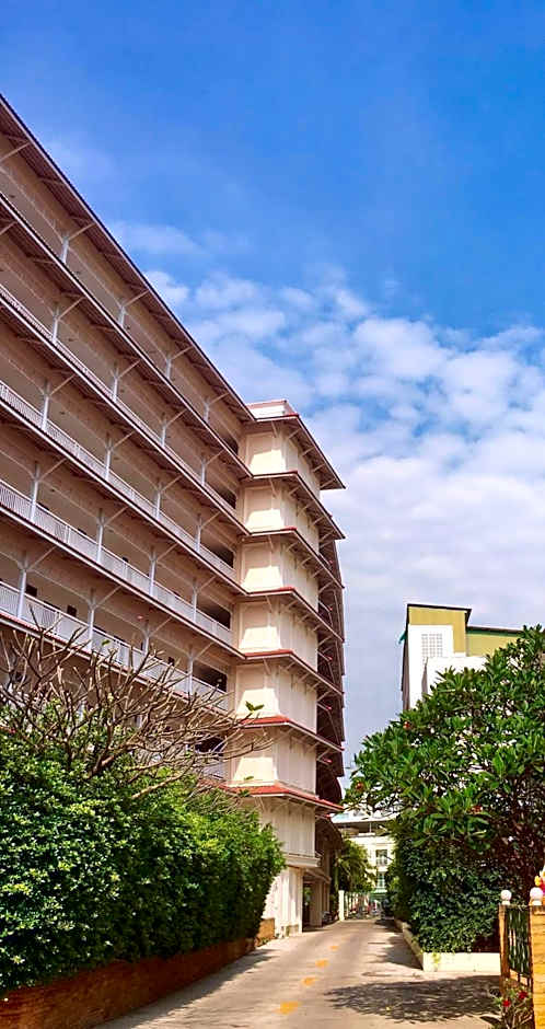 Baan Klang Condo Hotel Hua Hin