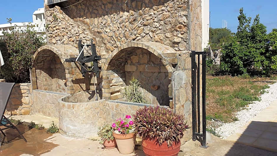 Angela Holiday Apartments