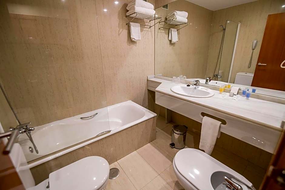 Hotel Mieres del Camino