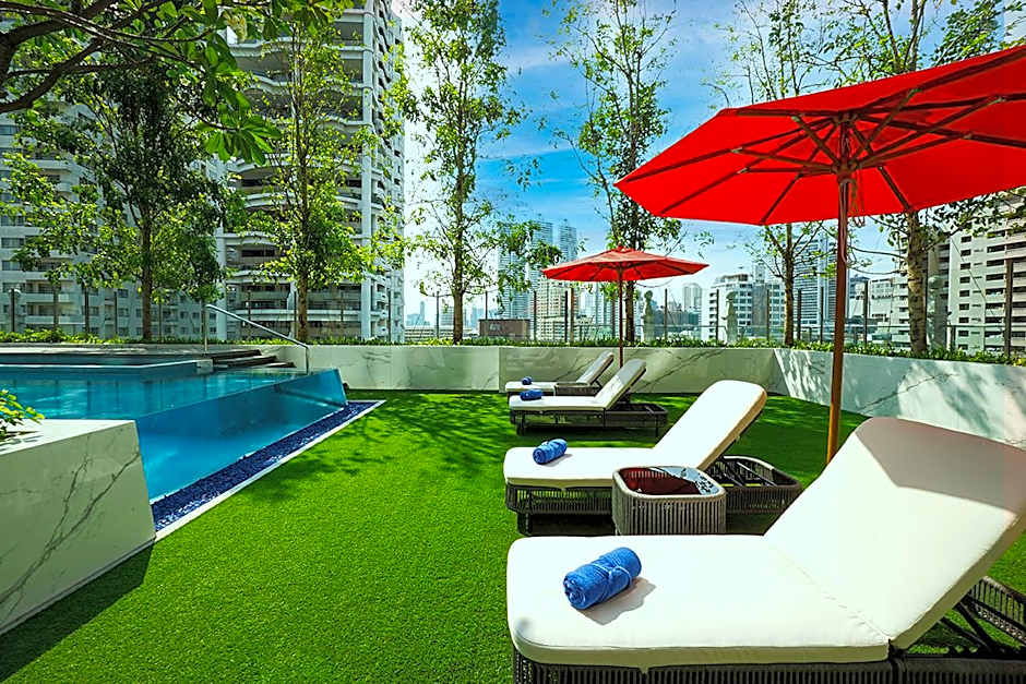 SILQ Hotel & Residence